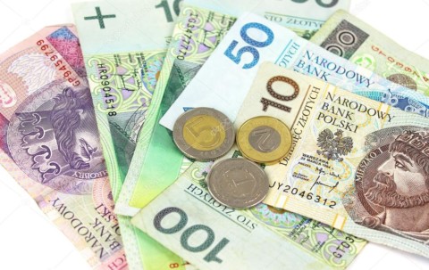 Експерти обговорюють розмір мінімальної зарплати в Польщі на наступний рік
