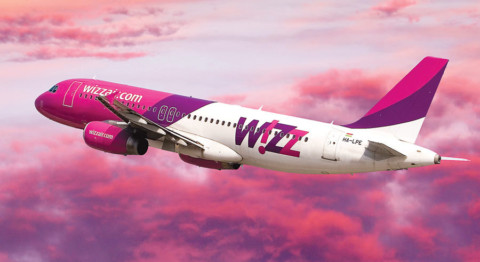 Wizz Air планує запровадити оплату за провезення ручної поклажі
