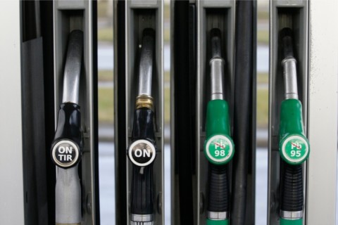 Уже восени автомобільне паливо в Польщі може додати в ціні