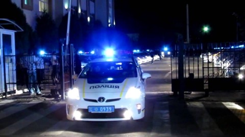 Поблизу пункту пропуску Краковець троє українців напали на поліцейських