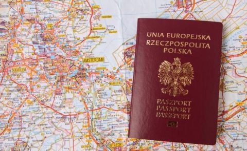 Польський паспорт – перепустка на ринки праці заможніших країн Європи