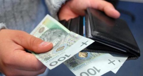 Найпоширеніше порушення щодо українських заробітчан у Польщі — недоплата