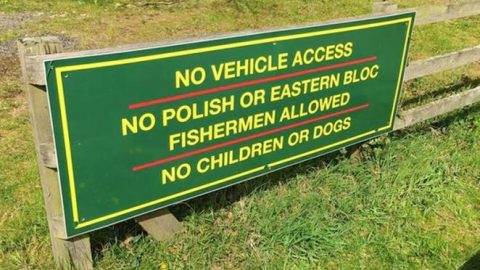 Власник озера у Великобританії заборонив рибалити полякам і мешканцям країн східного блоку
