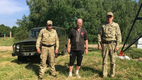 Українець двічі за день спробував незаконно перетнути кордон на Львівщині