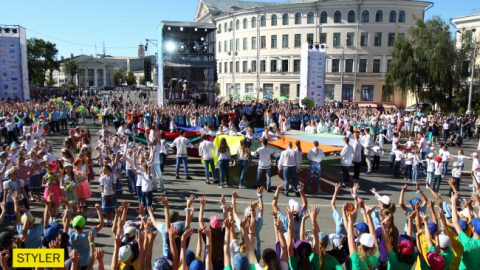 У Києві діти в ритмі вальсу встановили національний рекорд (Фото)