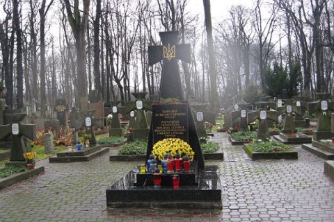 Екс-президенти Польщі та України вшанують у Варшаві пам’ять вояків УНР