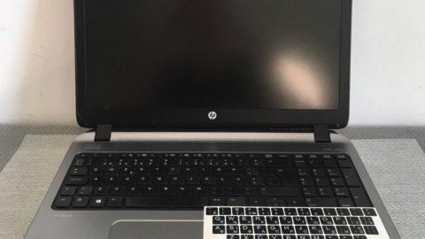 Ноутбук для роботи та навчання