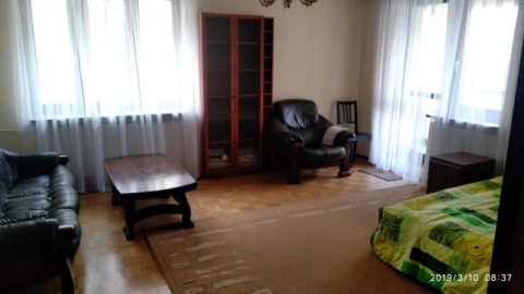 Оренда великої непрохідної кімнати