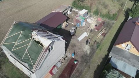 У Польщі через сильний вітер знеструмлені 400 тисяч будинків, 5 осіб постраждали