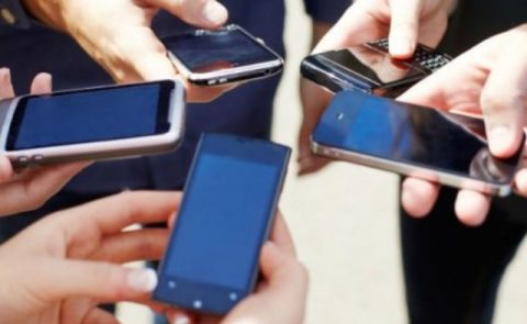 В Україні відтепер можна міняти мобільних операторів без зміни номерів