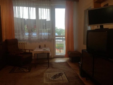 Вільна від зараз!