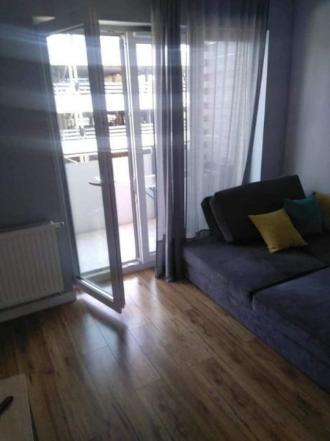 Сдается комната с балконом в 3-х комнатной квартире во Вроцлаве