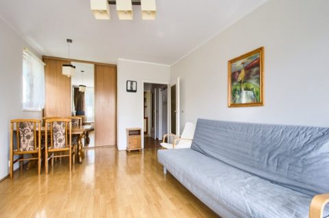 Dwa nieprzechodnie pokoje przy stacji metra!