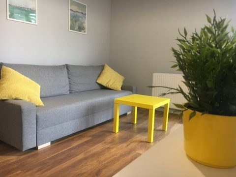 Dwupokojowe mieszkanie z miejscem postojowym w garażu podziemnym w cenie 2500 zł Wola