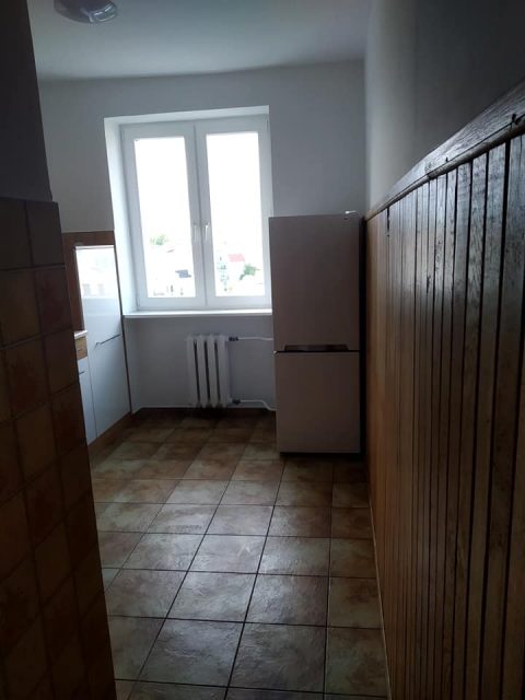 Здається кімната для дівчат або сімейної пари.