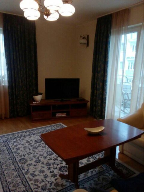 Здається у 2—х кімнатній квартирі місце