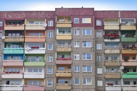 Афера з пропискою. У Вроцлаві українці прописали в орендованій квартирі ще 5 земляків, без відома та згоди власників