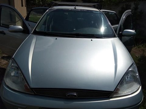 Ford Focus 1,6 benzyne 2004r.