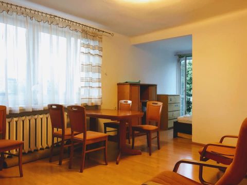 Dwupokojowe mieszkanie przy Uniwersytecie Medycznym