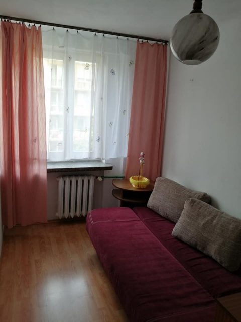 ВАРШАВА від сьогодні.Оренда кімната не прохідна.