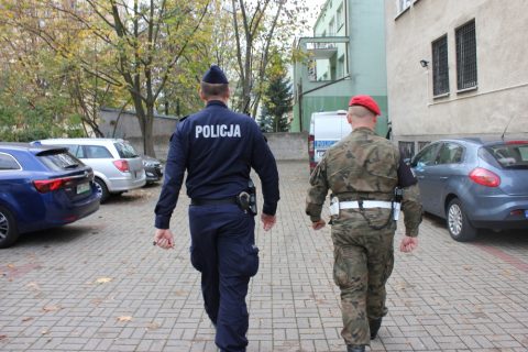 Військові можуть вийти на вулиці Польщі — на підсилення поліцейських патрулів