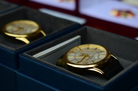 Кабмін замовив партію наручних годинників на суму майже в півмільйона гривень
