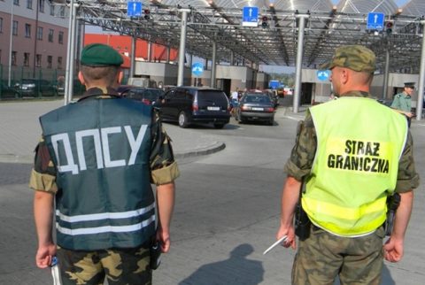 Хто з громадян України має право в’їзду до Польщі, та хто позбавлений обов’язкового карантину?