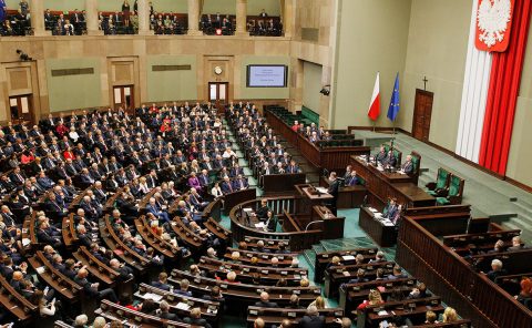 Сейм Польщі прийняв закон про допомогу українським біженцям