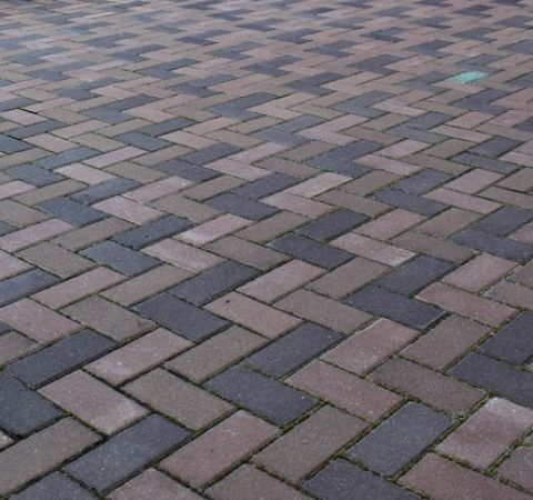 Допомога в укладанні бурківки