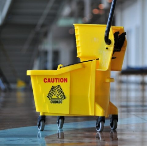 Прибирання торговельного центру