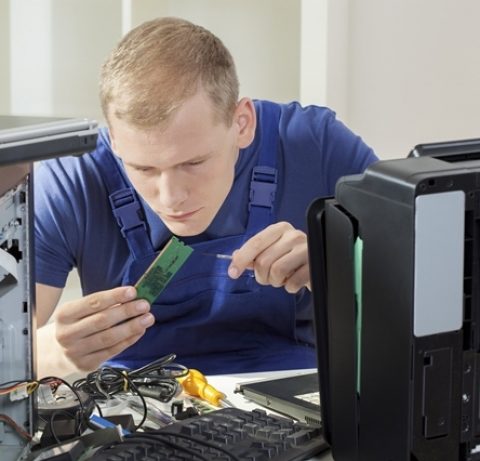 МЕНЕДЖЕР СЕРВІСНОГО ОБСЛУГОВУВАННЯ