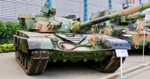 Польща закуповує сучасну зброю та техніку для своєї армії