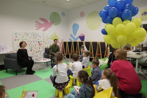 У Польщі презентували українські терапевтичні аудіоказки для дітей