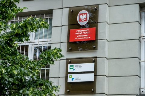 Аби перезимувати в Польщі, українці шукають сезонну працю.