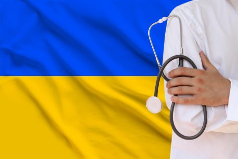 У Польщі працює інфолінія для медиків з України