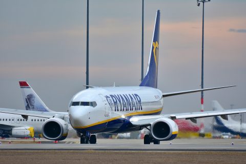 Ryanair набирає українських пілотів та бортпровідників