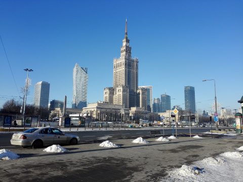 Центр Варшави без старих машин. Що потрібно знати про зону чистого транспорту?