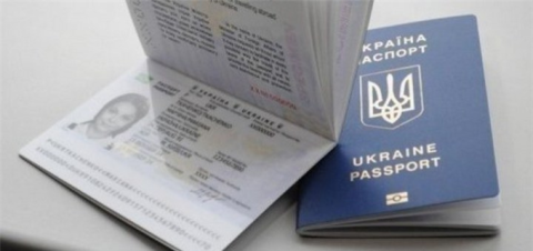 Половина громадян України у Польщі планують подавати документи на довший термін перебування 