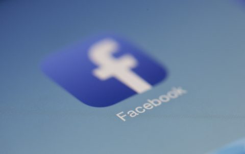 Попередження для користувачів Facebook в Польщі. Шахраї збирають облікові дані