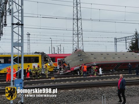 Лобове зіткнення двох пасажирських потягів у Гдині