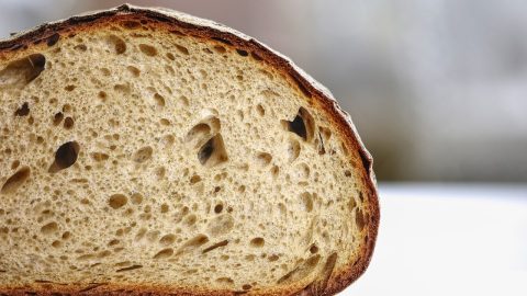 У 2024 році ціни на хліб в Польщі зростуть майже у два рази