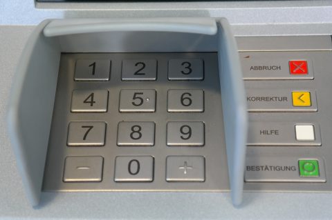 Яку максимальну кількість готівки можна зняти в польських банкоматах?