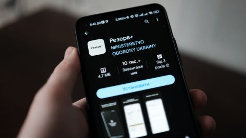 Що буде, якщо чоловіки за кордоном не оновили свої військово-облікові дані?