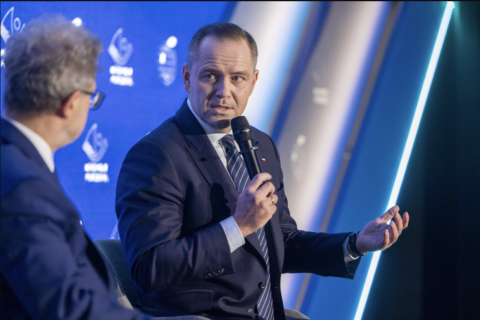 Чому президент Польщі відмовляє у наданні громадянства більшості заявників?